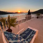 Life 3* Neum