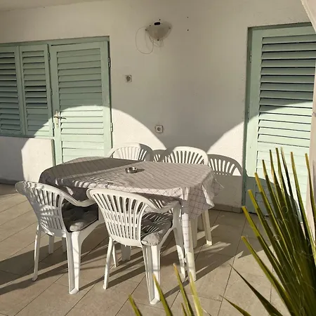 Gostinjska kuća Guest House Life