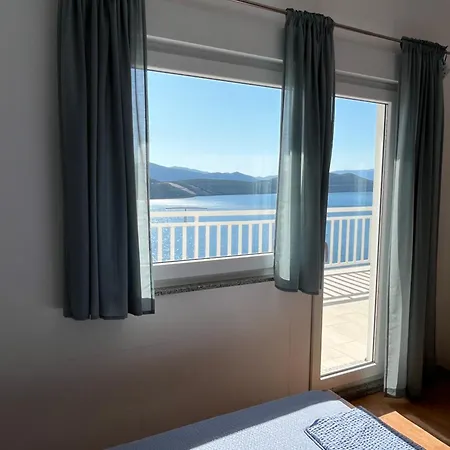 Life 3* Neum
