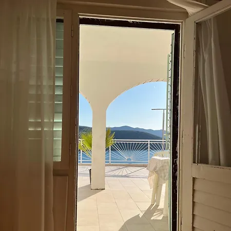 Guest House Life Gostinjska kuća 3*