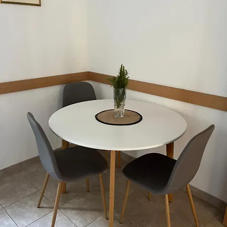 Gostinjska kuća Life 3*