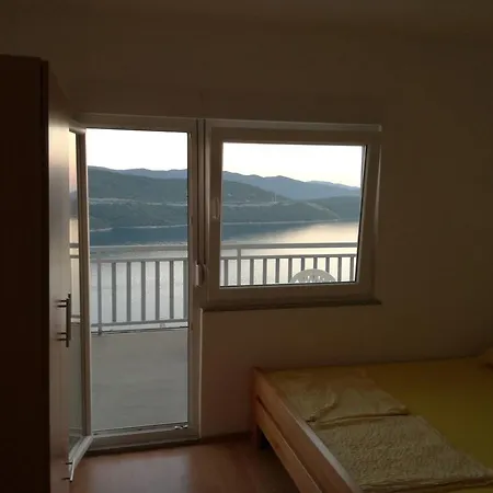 And Barbaric * Neum