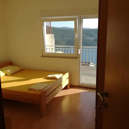 And Barbaric Guest house 3*