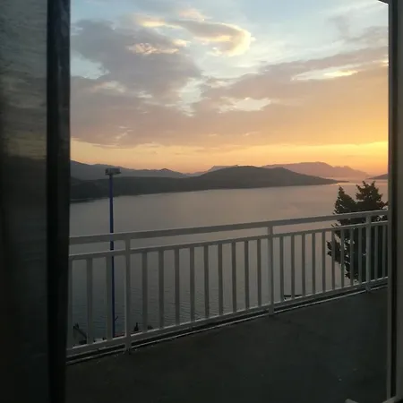 And Barbaric Guest house 3*