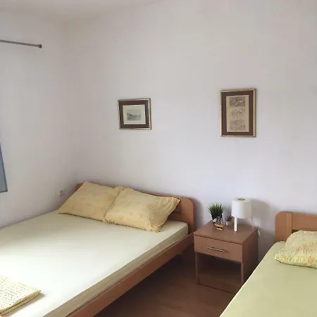 Guest house And Barbaric Neum