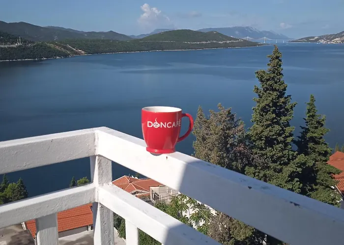 Guest House Life Gostinjska kuća 3*