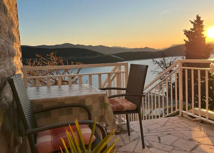 Guest House Life 3* Neum