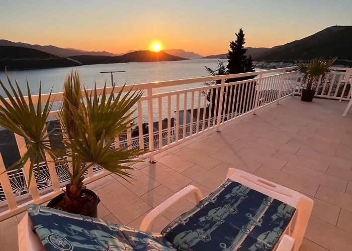 Guest House Life 3* Neum