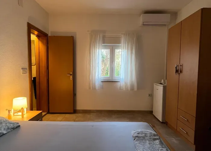Gostinjska kuća Guest House Life 3*