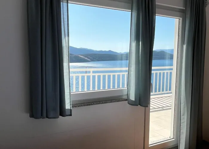 Guest House Life 3* Neum