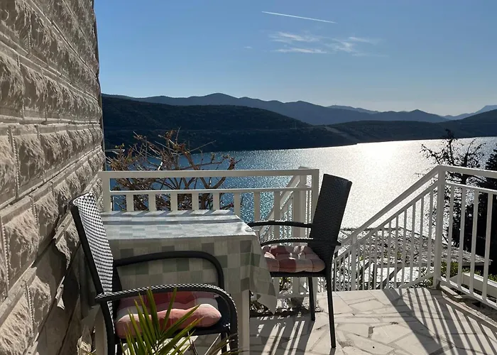 Gostinjska kuća Guest House Life 3*