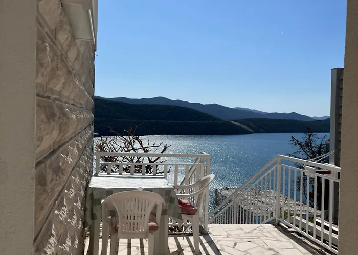 Guest House Life Gostinjska kuća 3*