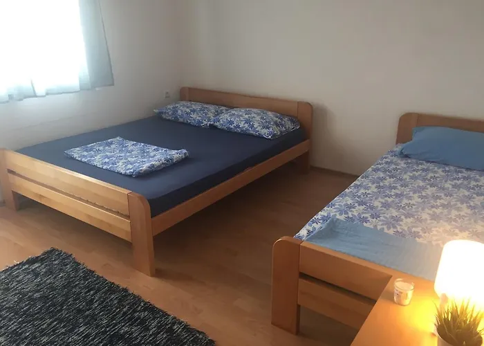 Guest house Guest House Life 3*