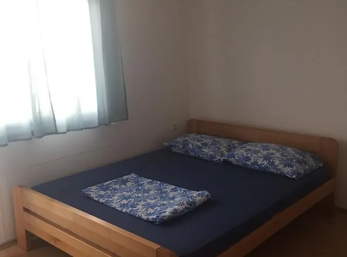 Guest House Life 3* Neum