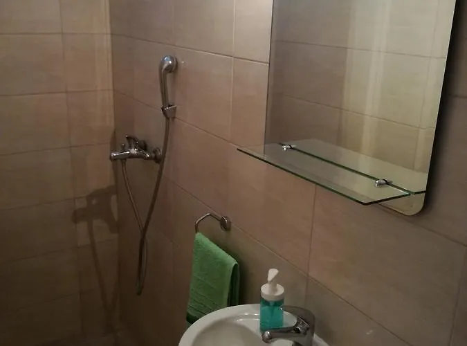 Guest house Guest House Life 3*